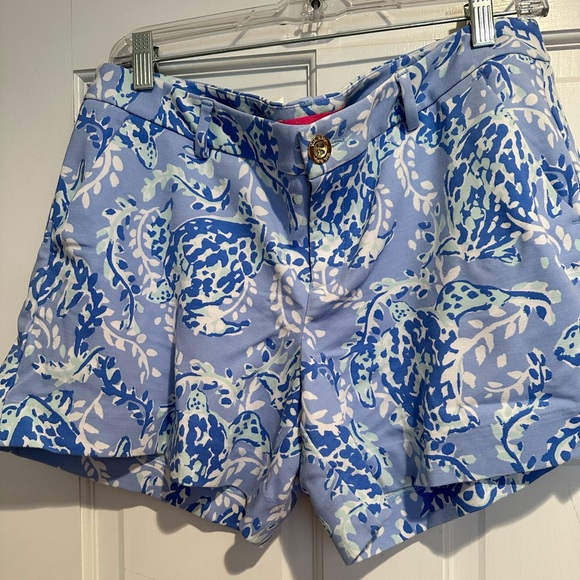 Lilly Pulitzer Shorts - Picture 1 of 3